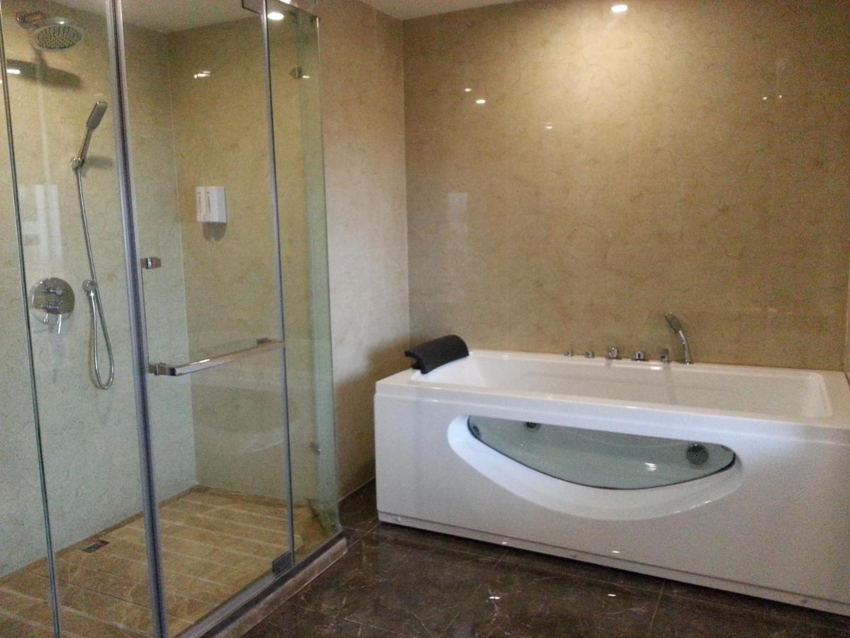 New West Street Hotel - Grand Wing Яншуо Номер фото