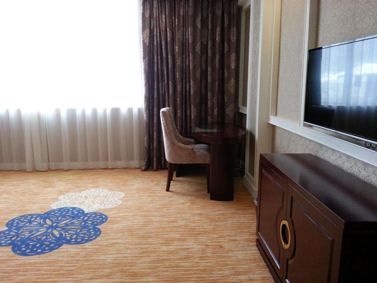 New West Street Hotel - Grand Wing Яншуо Номер фото